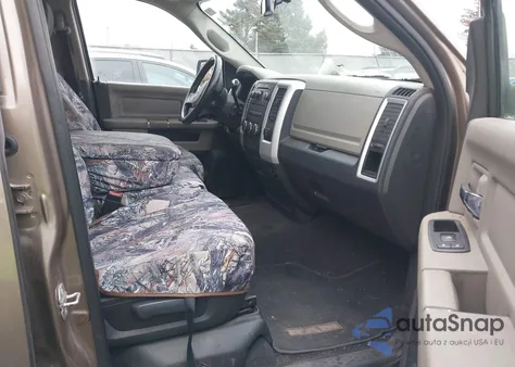 2010 Dodge Ram 1500 Slt/Sport/Trx z USA, uszkodzony, nr VIN 1D7RV1GT6AS125126